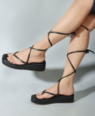 Kiravi The Classic Black V-Shaped Gladiators